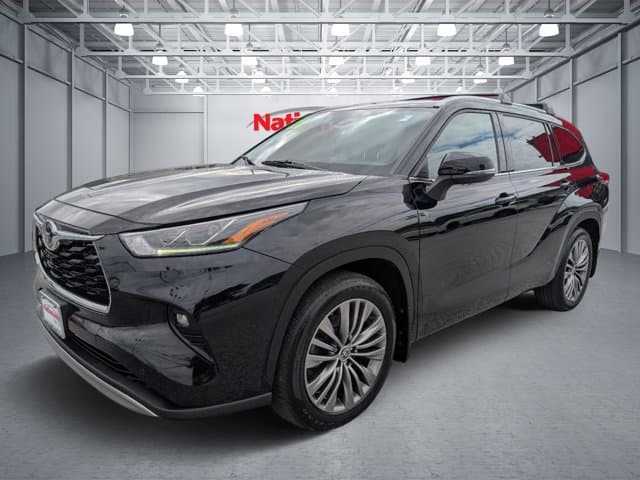 2021 Toyota Highlander Platinum — photo 1 of 37