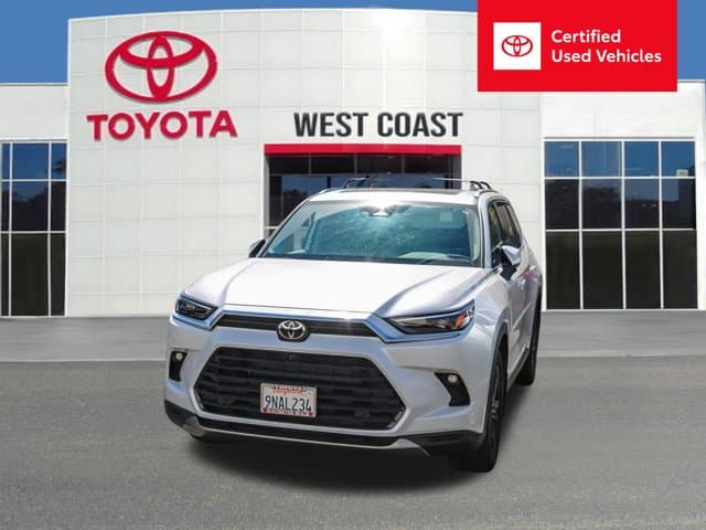 2024 Toyota Grand Highlander Limited — photo 1 of 16