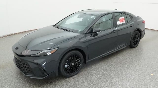 2026 Toyota Camry SE — photo 1 of 32