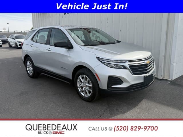 2022 Chevrolet Equinox LS — photo 1 of 20