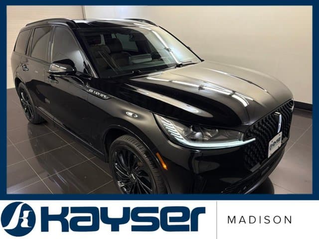 2025 Lincoln Aviator Reserve — photo 1 of 49