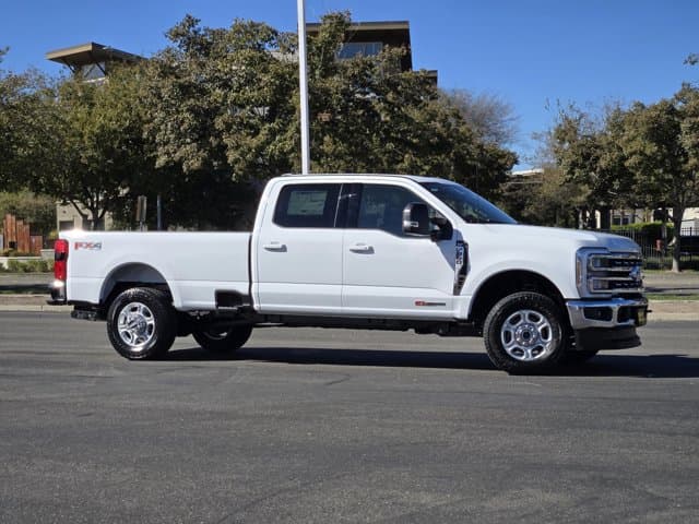 2027 Ford Super Duty F-350 SRW XLT — photo 1 of 15