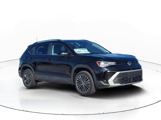 2027 Volkswagen Taos SE — photo 1 of 17