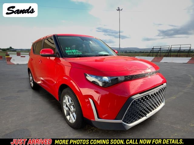 2025 Kia Soul S — photo 1 of 11