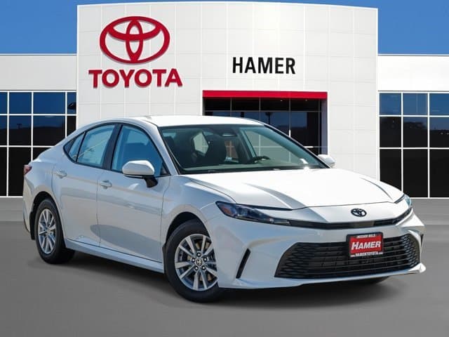 2026 Toyota Camry LE — photo 1 of 27