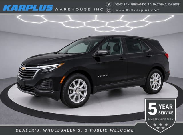2023 Chevrolet Equinox LS — photo 1 of 4