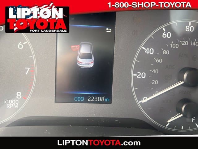 2024 Toyota Corolla LE — photo 1 of 2
