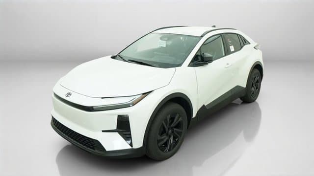 2027 Toyota C-HR SE — photo 1 of 46