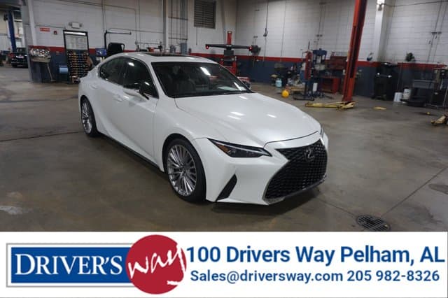 2023 Lexus IS Base — photo 1 of 23