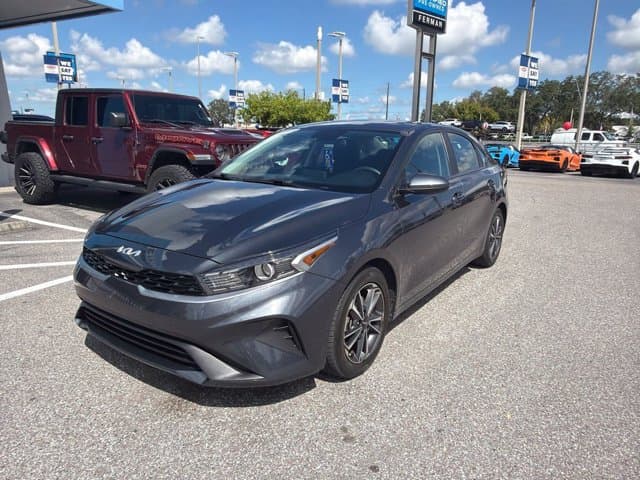 2023 Kia Forte LXS — photo 1 of 19