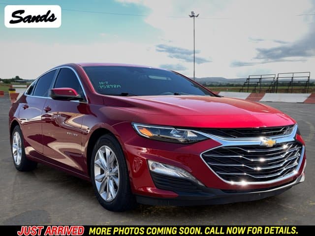 2023 Chevrolet Malibu LT — photo 1 of 15