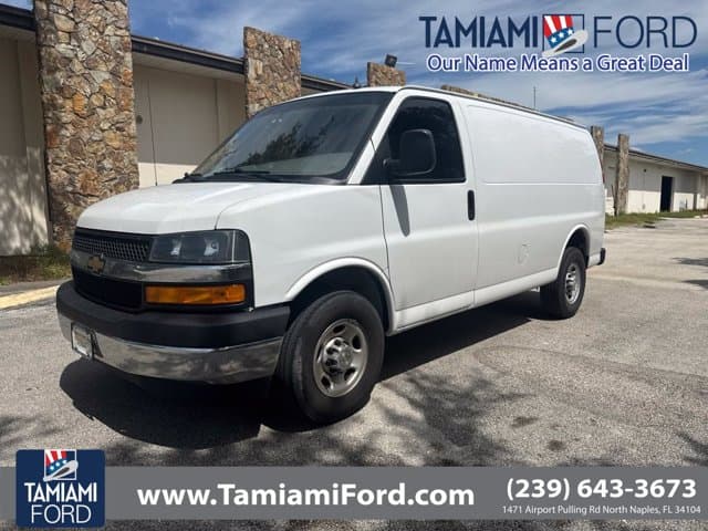 2022 Chevrolet Express Cargo Van Base — photo 1 of 8