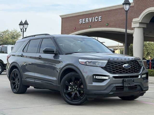 2022 Ford Explorer ST-Line — photo 1 of 13