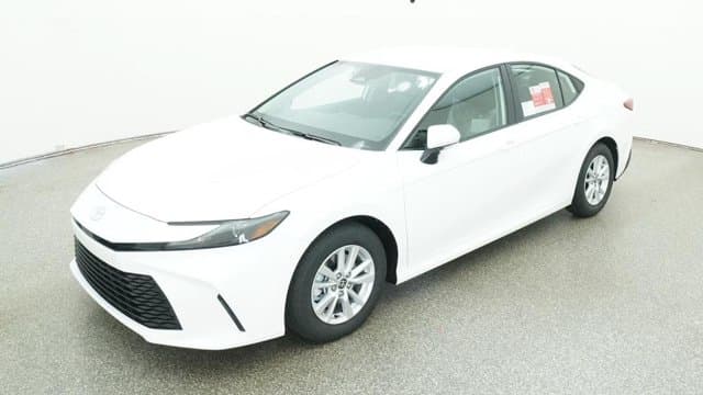 2026 Toyota Camry LE — photo 1 of 52