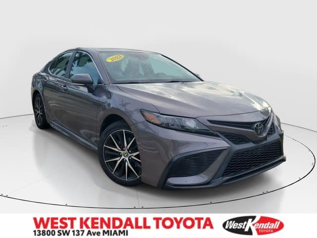 2023 Toyota Camry SE — photo 1 of 29