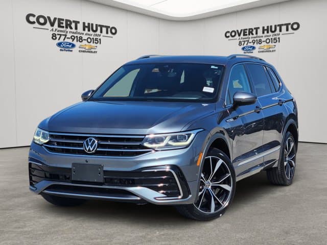2023 Volkswagen Tiguan SEL R-Line — photo 1 of 33