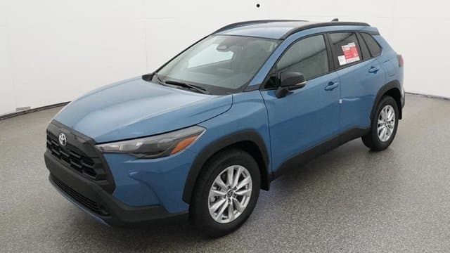 2026 Toyota Corolla Cross LE — photo 1 of 52