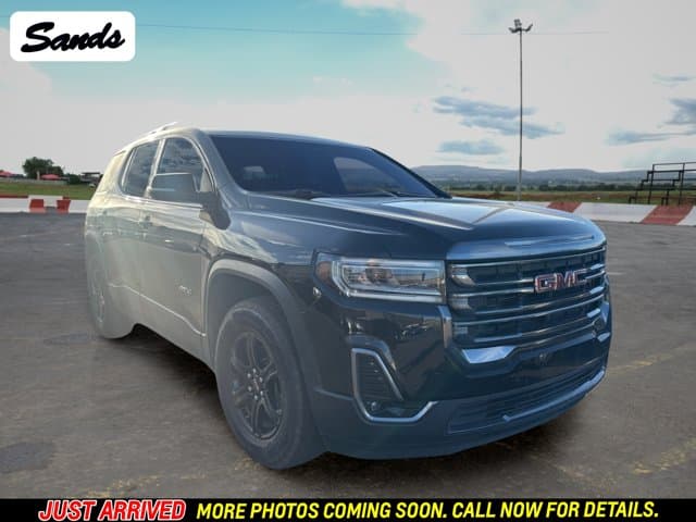 2022 GMC Acadia AT4 — photo 1 of 11