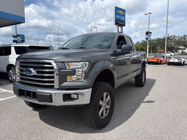 2017 Ford F-150 XLT — photo 1 of 21