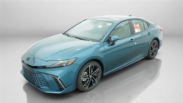 2027 Toyota Camry XSE — photo 1 of 16