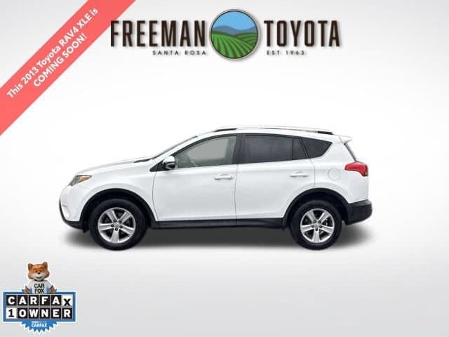2013 Toyota RAV4 XLE — photo 1 of 8
