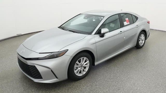 2026 Toyota Camry LE — photo 1 of 52