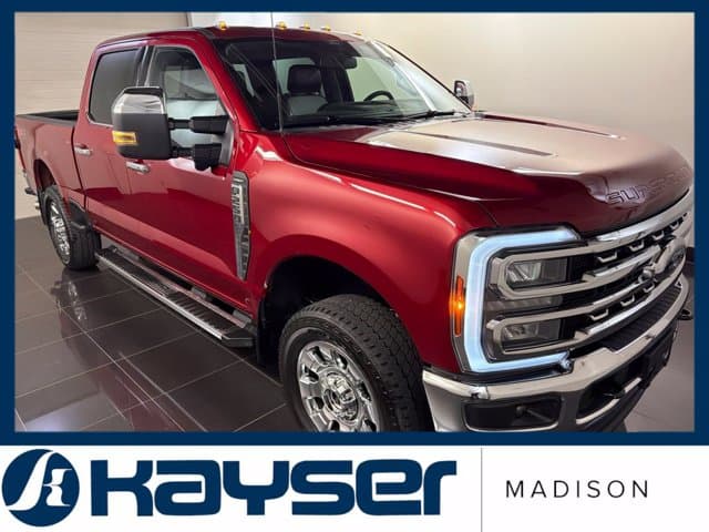 2025 Ford Super Duty F-250 SRW LARIAT — photo 1 of 42