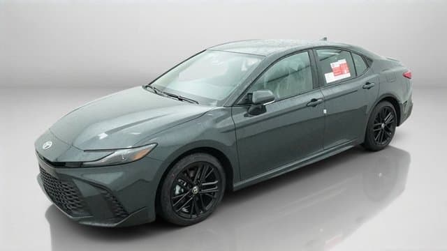 2026 Toyota Camry SE — photo 1 of 46