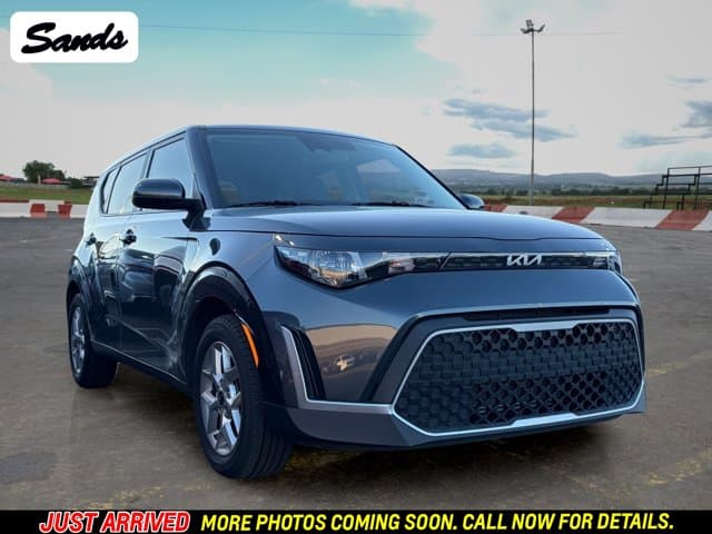 2023 Kia Soul LX — photo 1 of 15