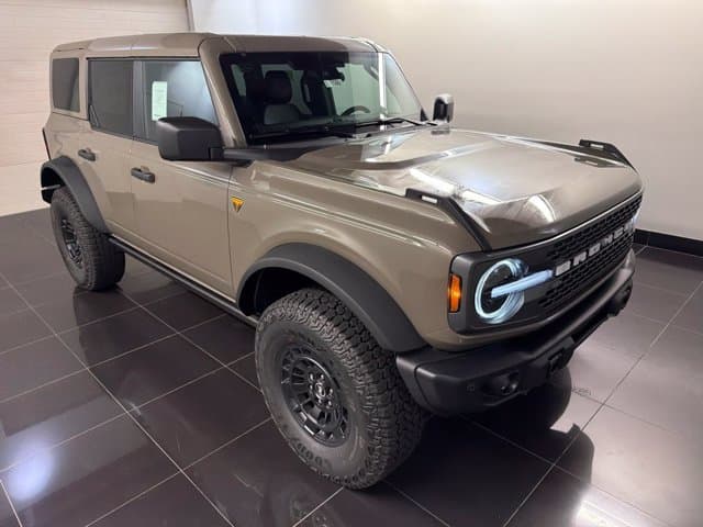 2026 Ford Bronco Badlands — photo 1 of 41