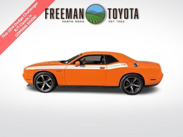 2014 Dodge Challenger R/T Classic — photo 1 of 13