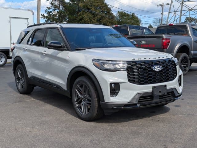 2027 Ford Explorer ST-Line — photo 1 of 35