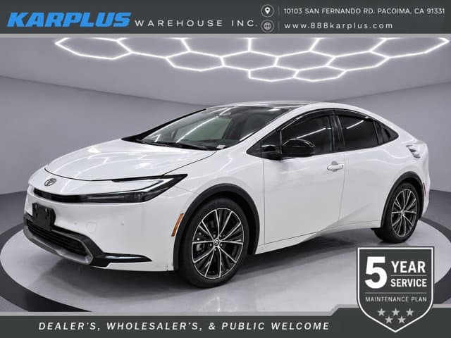 2024 Toyota Prius XLE — photo 1 of 4