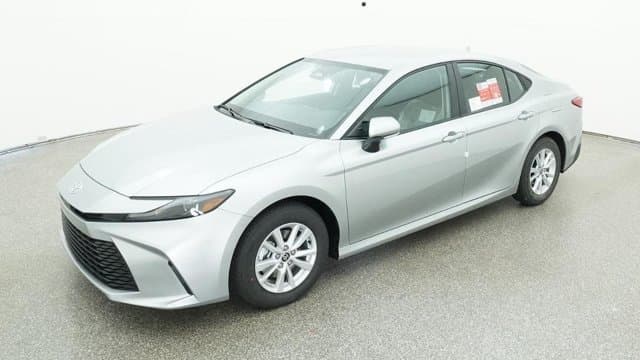 2026 Toyota Camry LE — photo 1 of 52