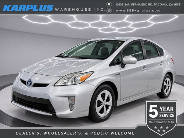 2015 Toyota Prius Two — photo 1 of 24