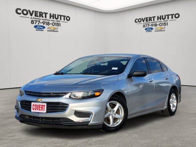 2016 Chevrolet Malibu LS — photo 1 of 31