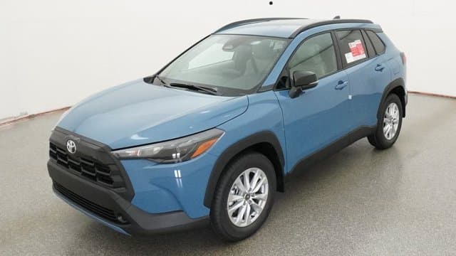 2026 Toyota Corolla Cross LE — photo 1 of 32