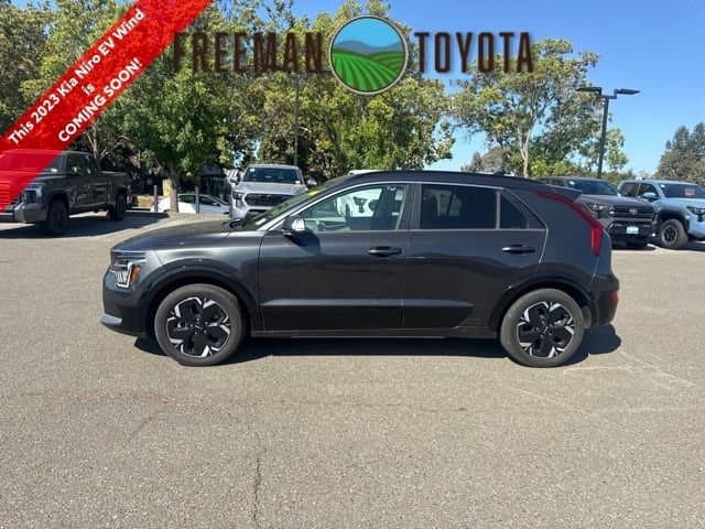 2023 Kia Niro EV Wind — photo 1 of 10