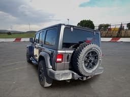 Extra Photo