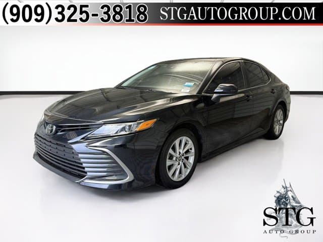 2023 Toyota Camry LE — photo 1 of 16
