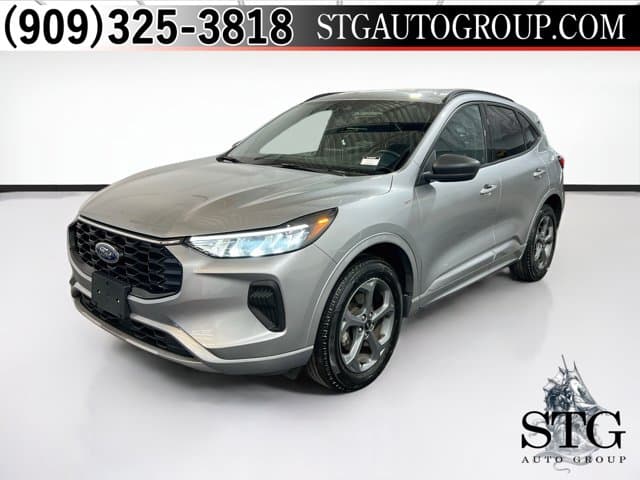 2024 Ford Escape ST-Line — photo 1 of 23