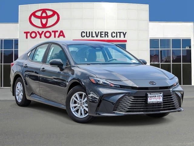 2026 Toyota Camry LE — photo 1 of 24