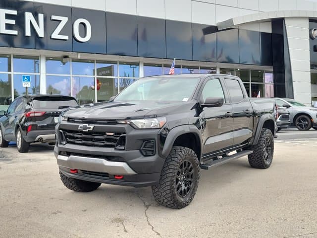 2023 Chevrolet Colorado 4WD Trail Boss — photo 1 of 29