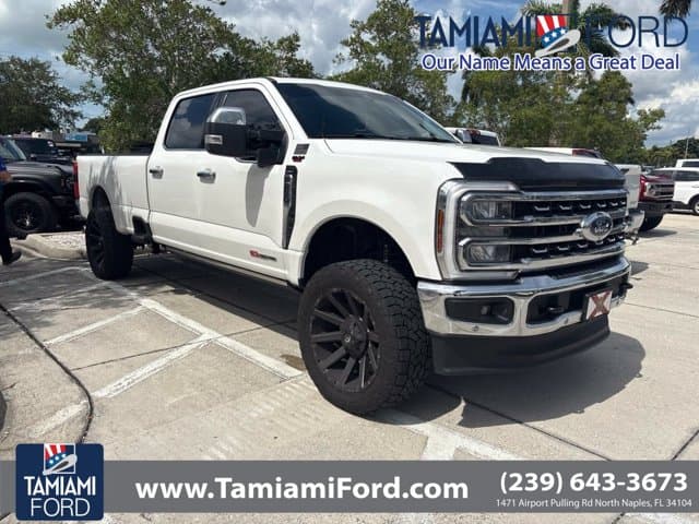 2025 Ford Super Duty F-250 SRW LARIAT — photo 1 of 6
