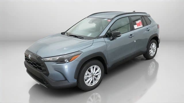 2026 Toyota Corolla Cross LE — photo 1 of 16