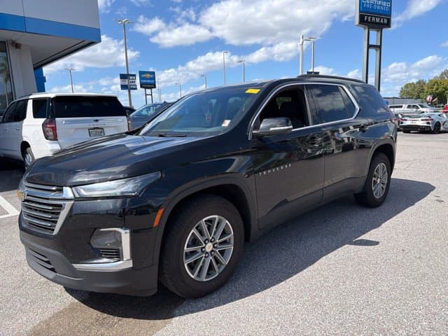 2023 Chevrolet Traverse LT Cloth — photo 1 of 21