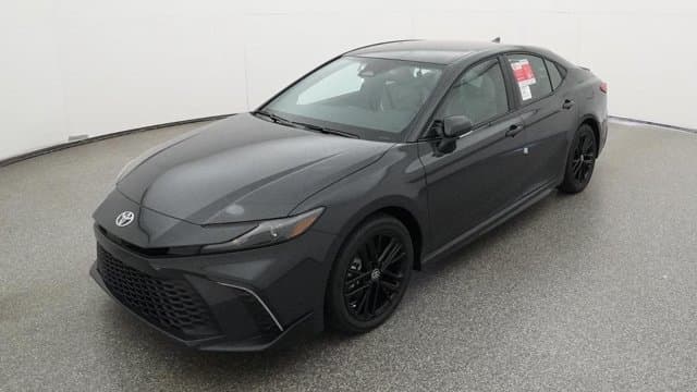 2026 Toyota Camry SE — photo 1 of 52