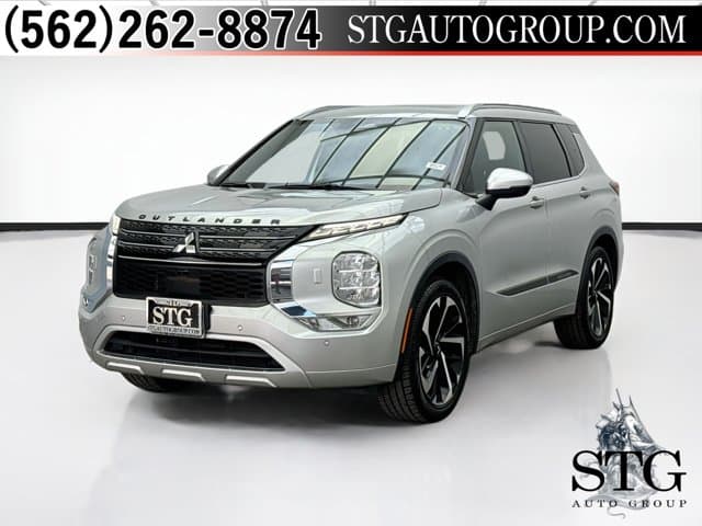 2022 Mitsubishi Outlander SEL — photo 1 of 21