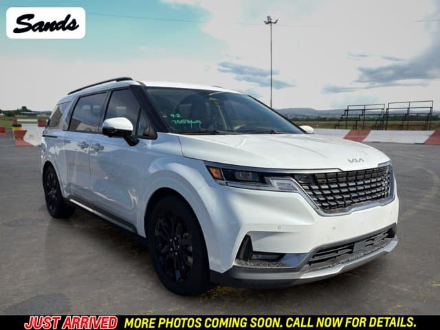 2023 Kia Carnival SX — photo 1 of 11