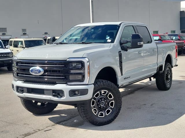 2025 Ford Super Duty F-250 SRW Platinum — photo 1 of 38